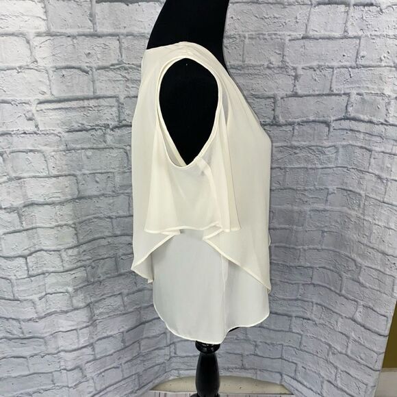 Esley cold shoulder v-cut tank w/sheer triangle cut outer layer white sz S - Picture 3 of 13